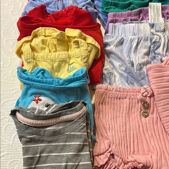 Carter's and other 18 month Bundle Shirts and shorts 31 items. Clothing sets - Picture 2 of 9